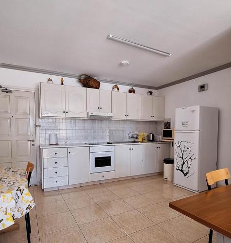1APT11-20240629_123525