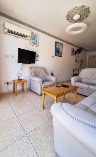 1APT11-20240629_123551